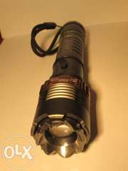 Продам фонарик Ultrafire CREE XM-L T6 LED 2000LM